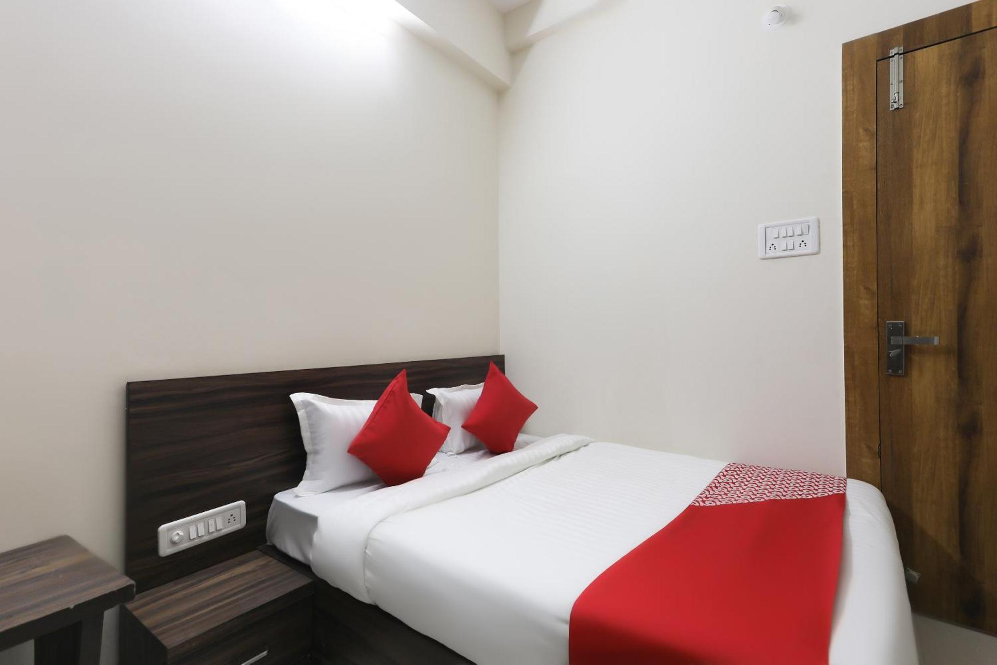 Hotel O La Flora Indore Dış mekan fotoğraf