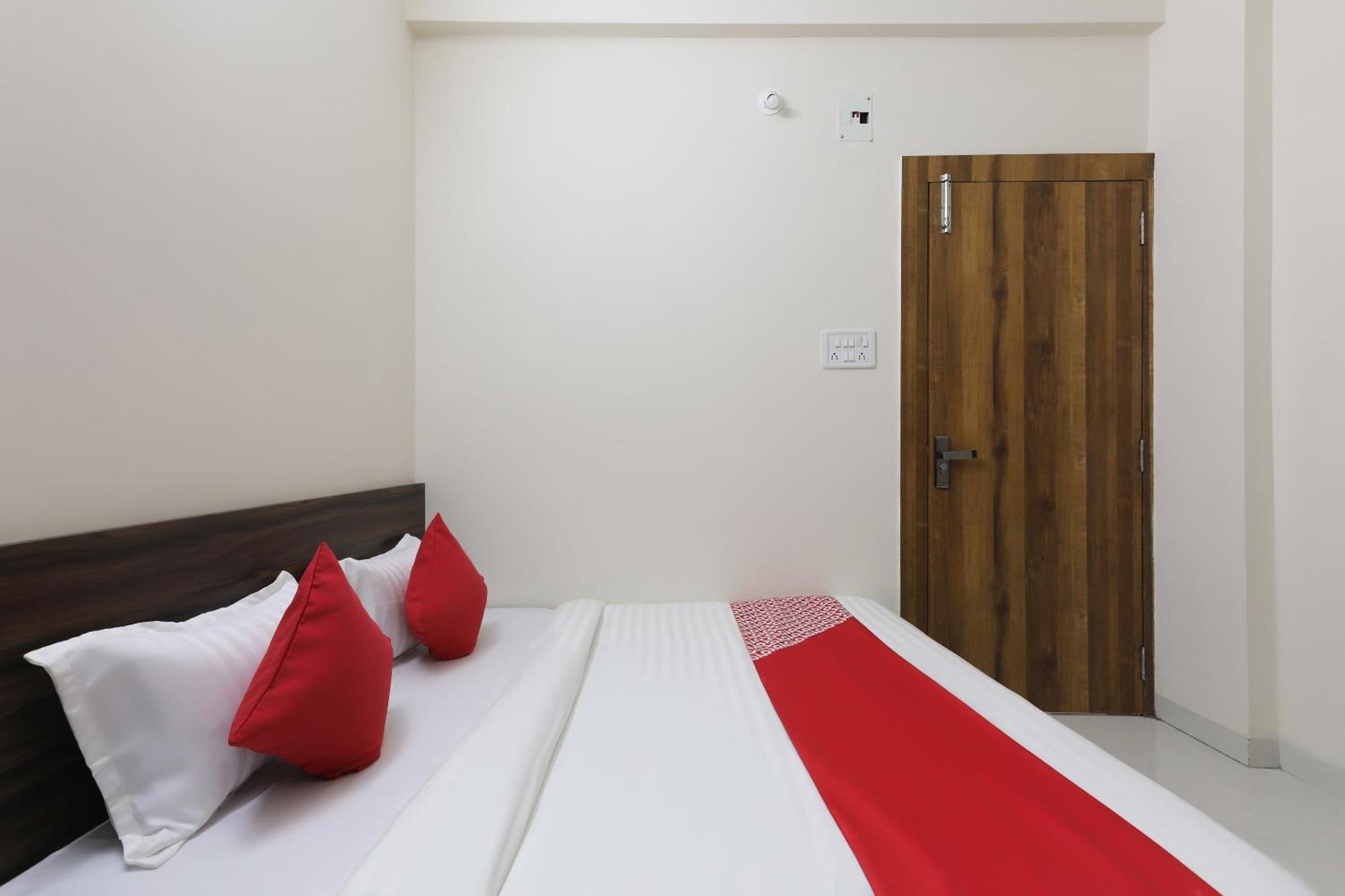 Hotel O La Flora Indore Dış mekan fotoğraf