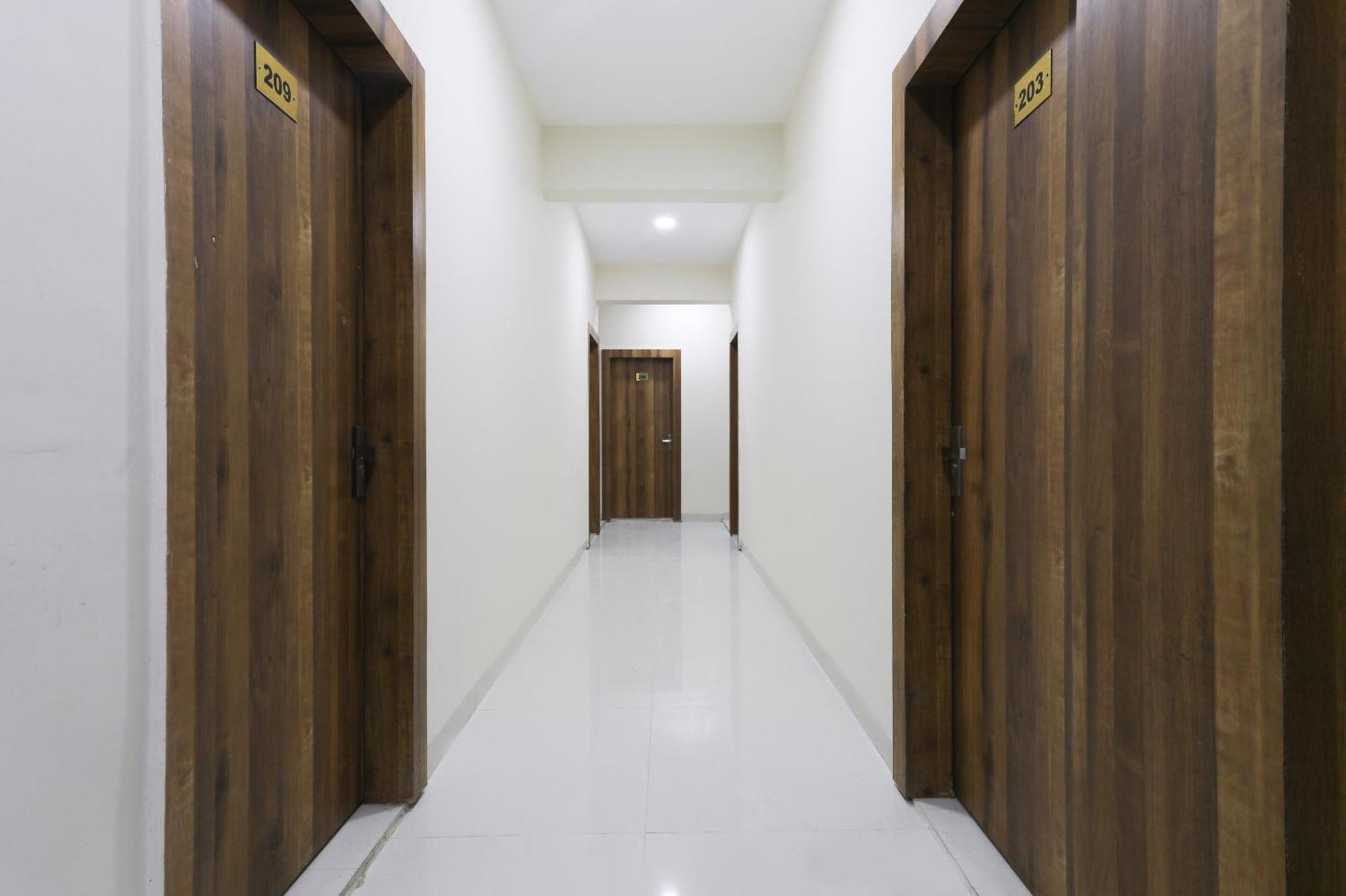 Hotel O La Flora Indore Dış mekan fotoğraf